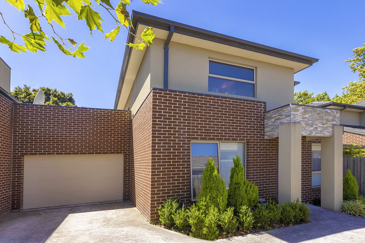 2/17 Mooltan Street, Travancore VIC 3032, Image 1