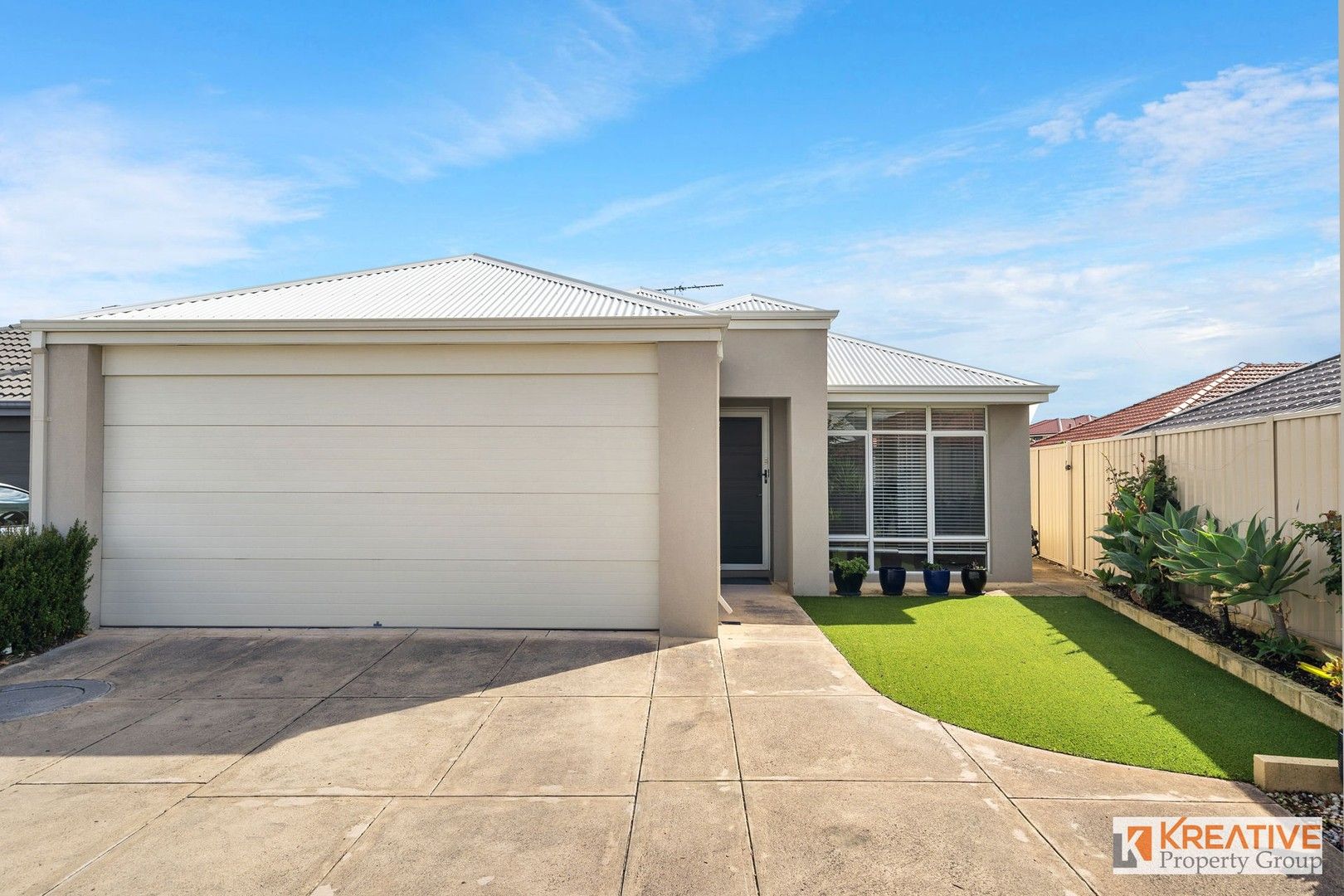 4 bedrooms House in 23 Rathlin Cove CANNING VALE WA, 6155