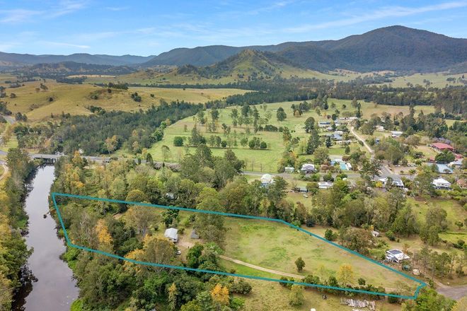 Picture of 4 Palamino Court, CONONDALE QLD 4552