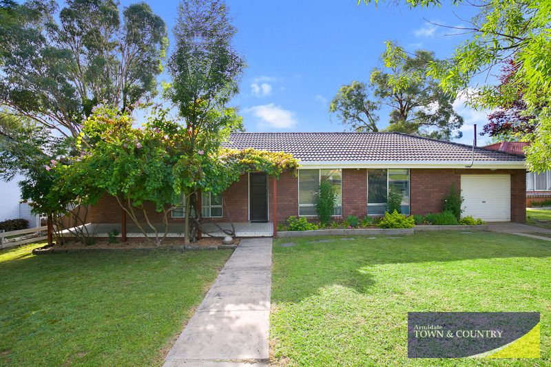 17 Chestnut Avenue, Armidale NSW 2350, Image 0