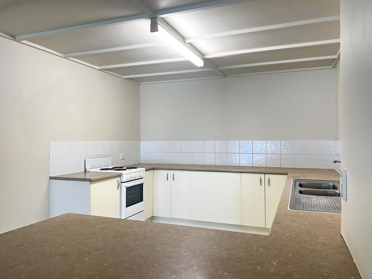 2 bedrooms Apartment / Unit / Flat in 2/1 Burra St CHEVRON ISLAND QLD, 4217