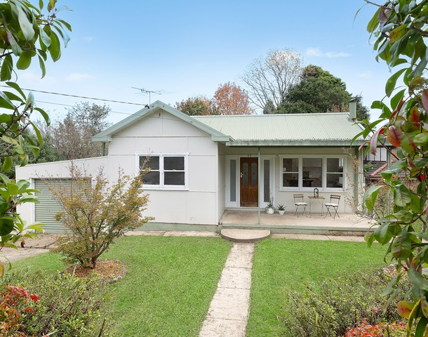 27 Bedford Road, Woodford NSW 2778