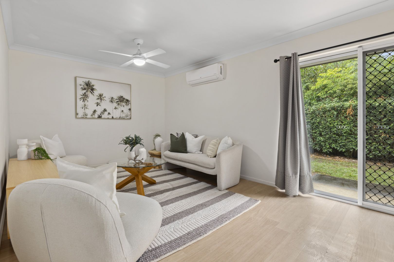 2/1 Ulster Drive, Bellmere QLD 4510, Image 2