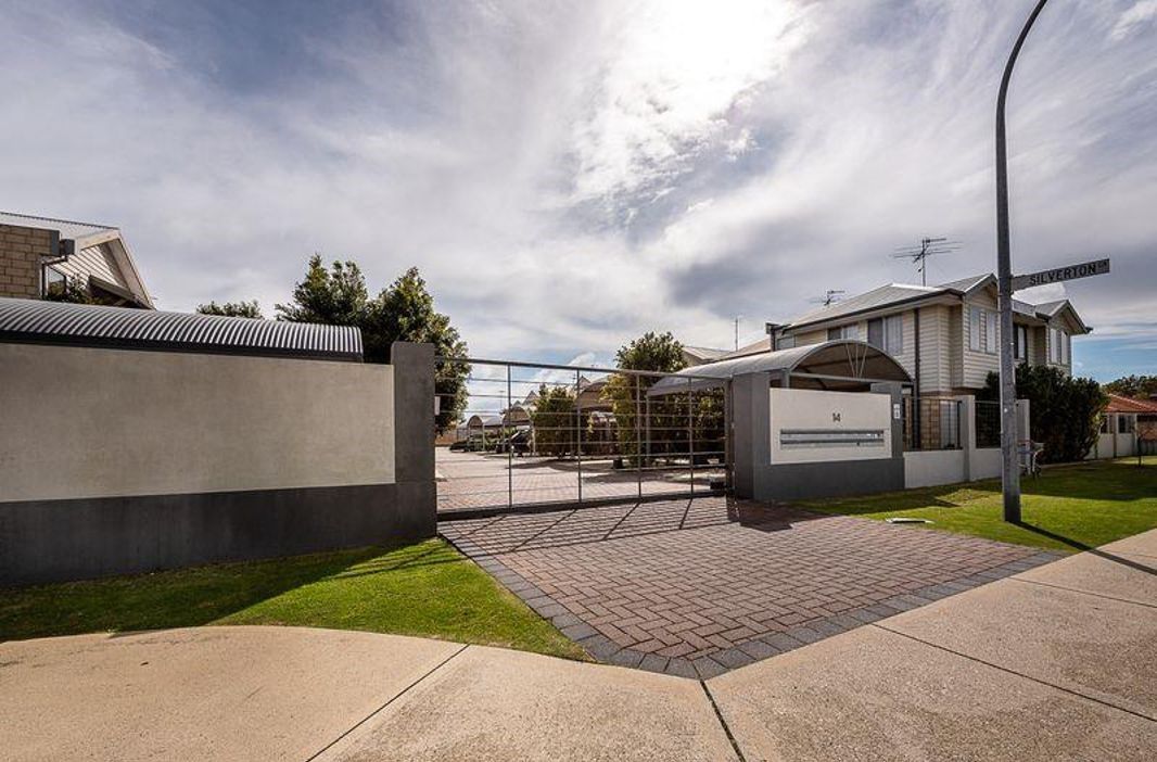 3 bedrooms House in 10/14 Wattleglen Avenue ERSKINE WA, 6210