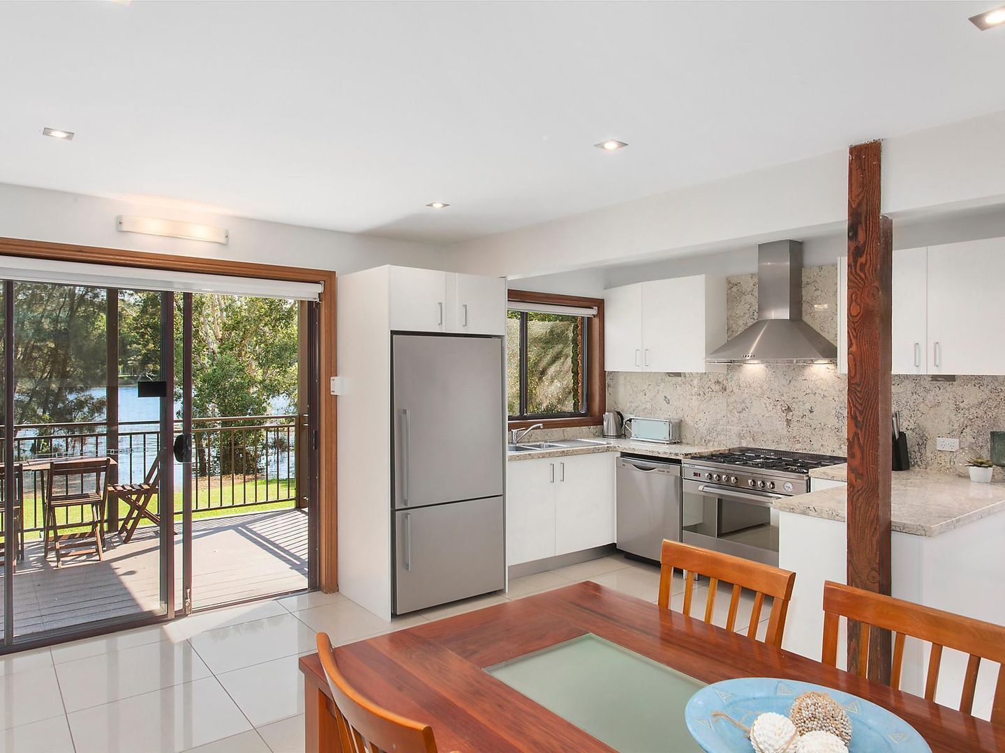 263 Del Monte Place, Copacabana NSW 2251, Image 2