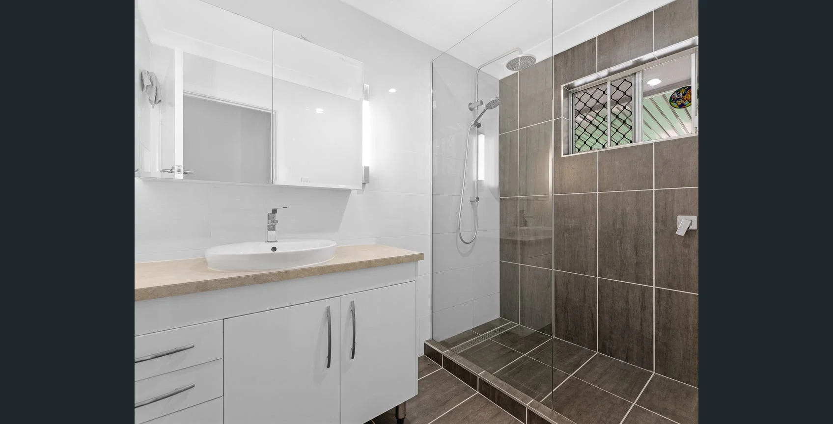 Additional image 10 of 17 Campbell Street, Torquay QLD 4655