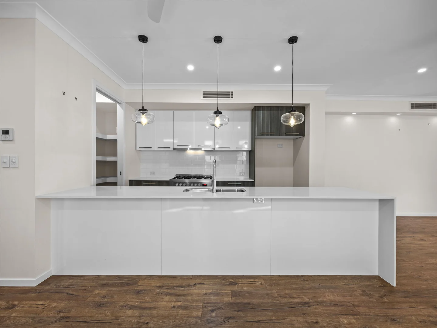 Additional image 5 of 2/27 Cawthray St, Biggera Waters QLD 4216