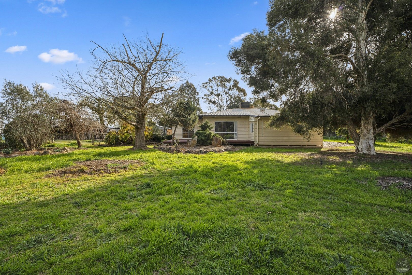 5 bedrooms Farm in 1037 Inverness Road INVERGORDON VIC, 3636