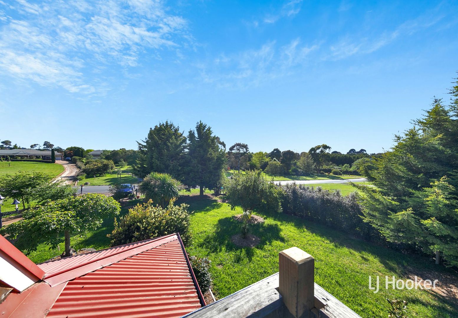 15 Windsor Drive, Wallan VIC 3756, Image 2