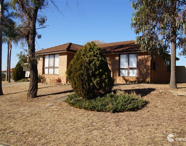 2 Thurso Place, St Andrews NSW 2566