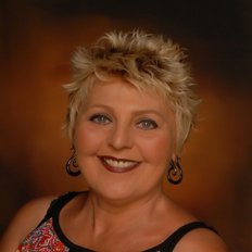 Tonia Murtagh, Sales representative