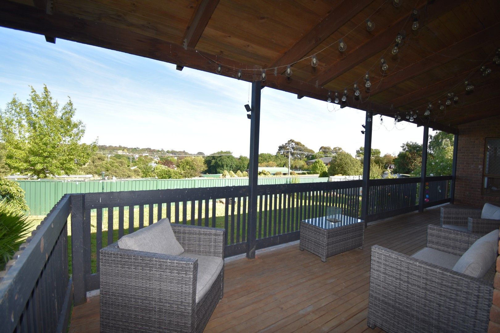 3 bedrooms House in 7 BAKULIS COURT BEECHWORTH VIC, 3747