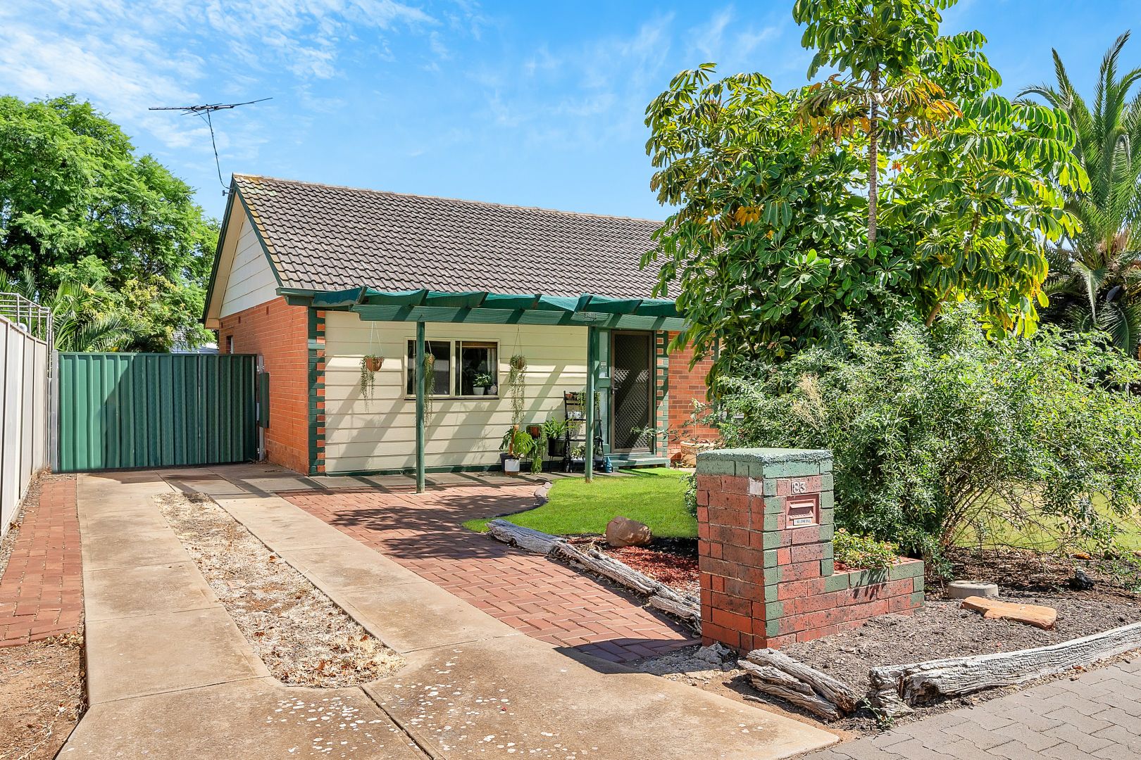 83 Hamblynn Road, Elizabeth Downs SA 5113, Image 1