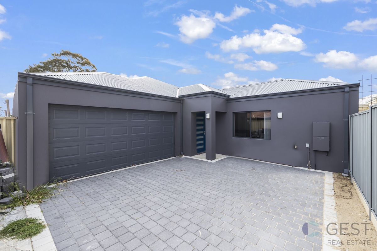 4 bedrooms House in 30A Buntine Way GIRRAWHEEN WA, 6064