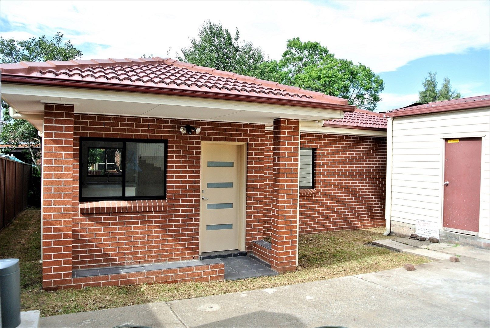 2 bedrooms Semi-Detached in 72 a Amy St REGENTS PARK NSW, 2143