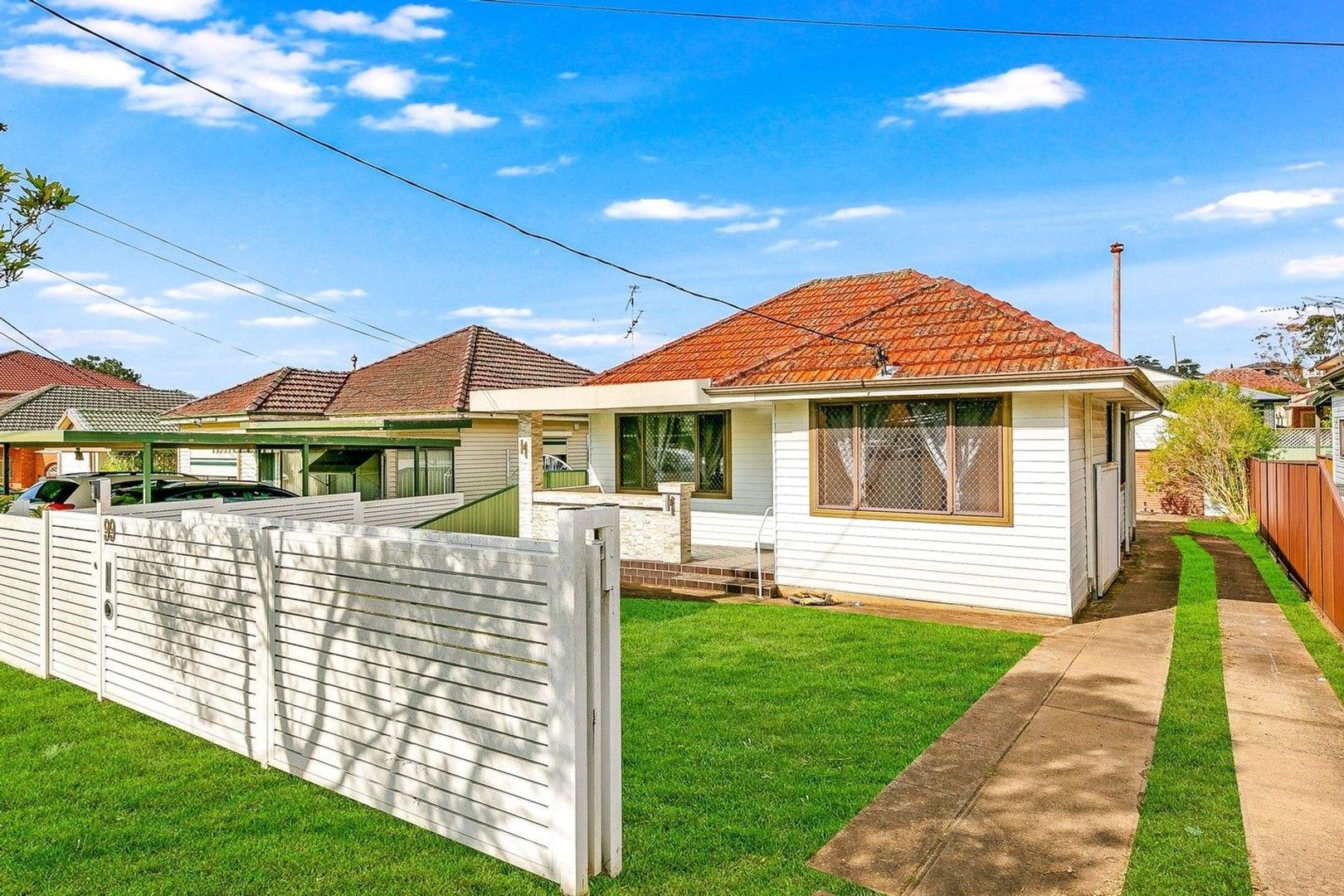 3 bedrooms House in 99 The Avenue BANKSTOWN NSW, 2200