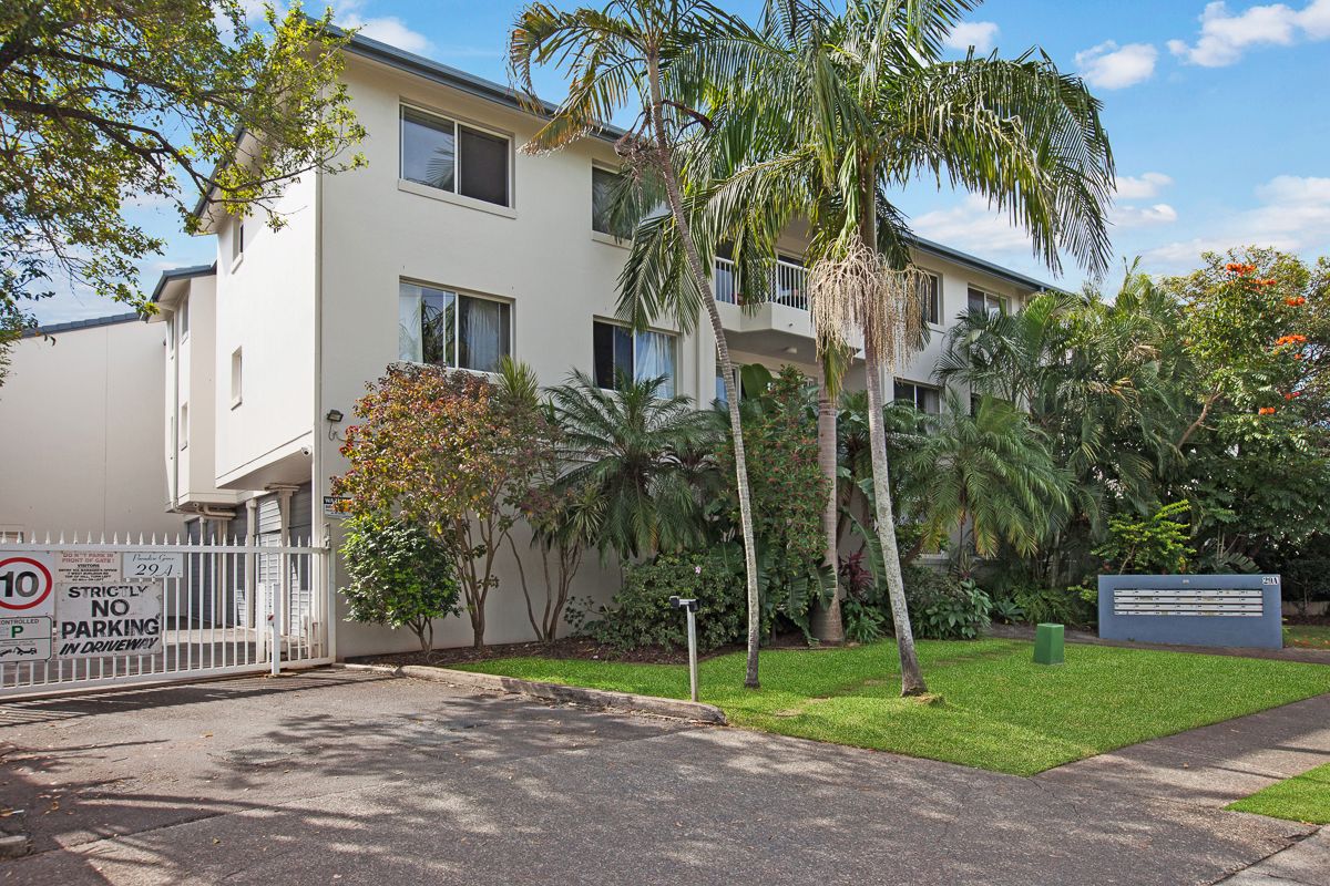 2/29a Burleigh Street, Burleigh Heads QLD 4220, Image 2