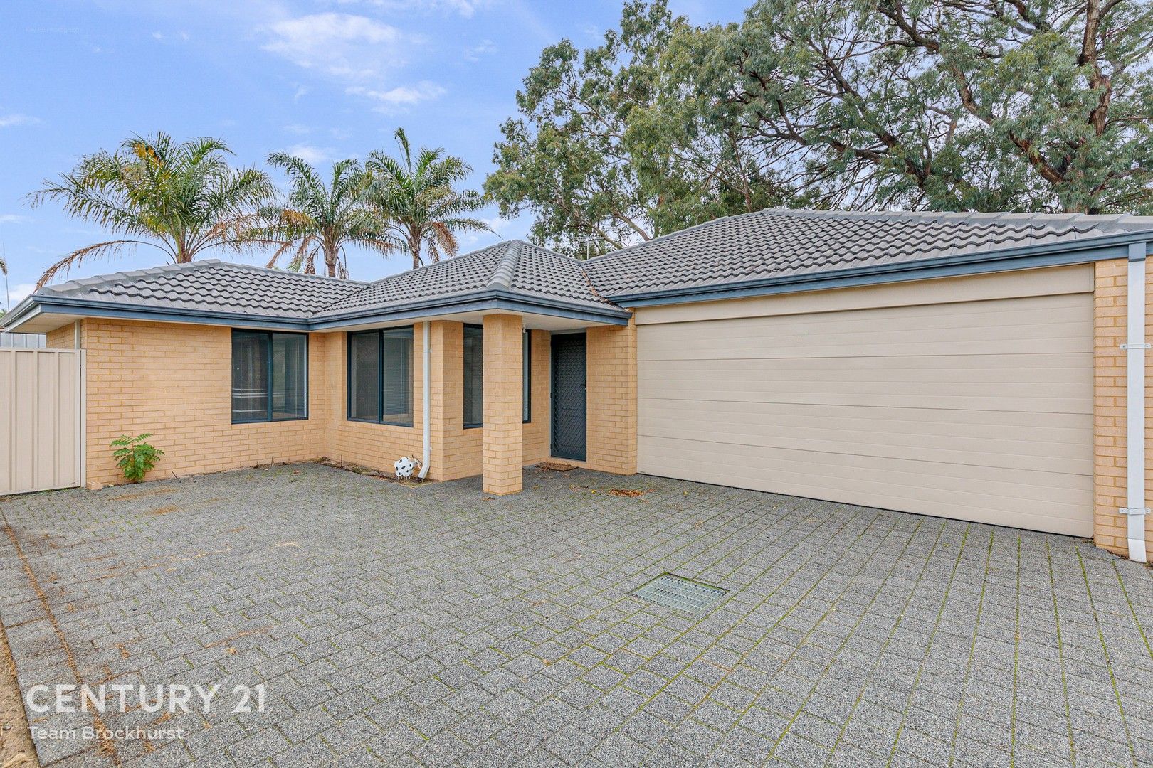 2/141 Third Avenue, Kelmscott WA 6111, Image 0