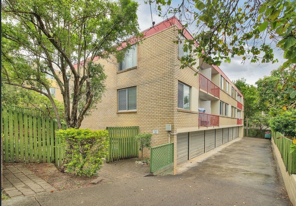 2 bedrooms Apartment / Unit / Flat in 2/19 Durham Street ST LUCIA QLD, 4067