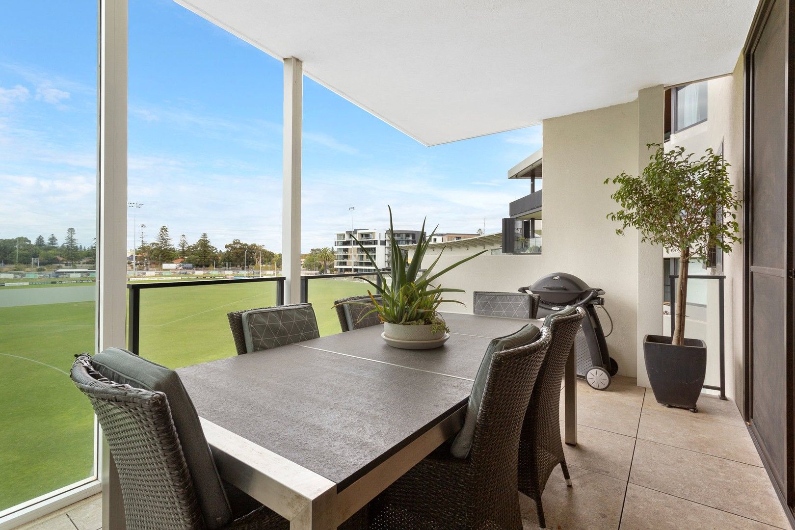 2 bedrooms Apartment / Unit / Flat in 75/7 Davies Road CLAREMONT WA, 6010