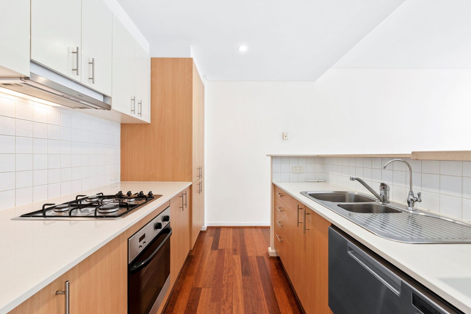 29/7-15 Newland Street, Bondi Junction NSW 2022 - Apartment For Rent ...