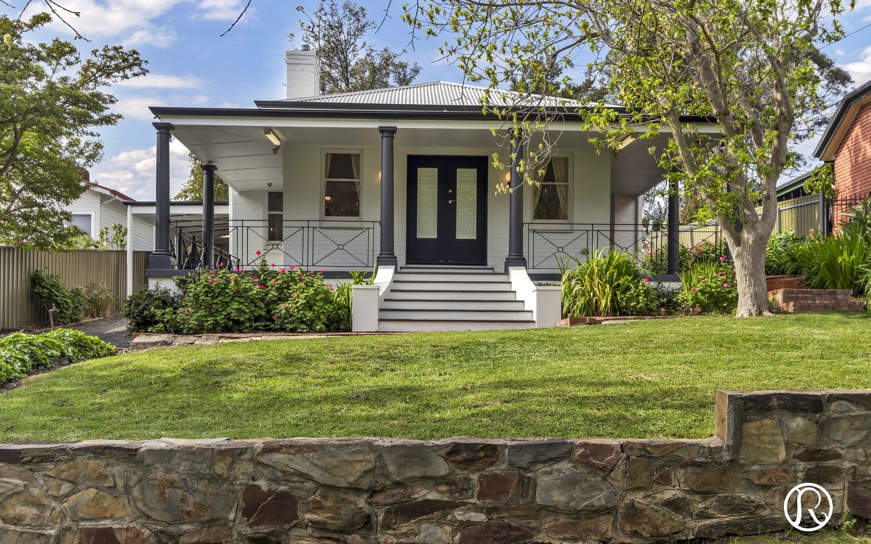 3 bedrooms House in 12 Sitters Memorial Drive BURNSIDE SA, 5066