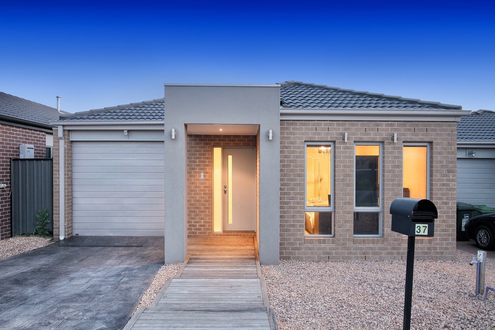 37 Kensley Circuit, Craigieburn VIC 3064, Image 0