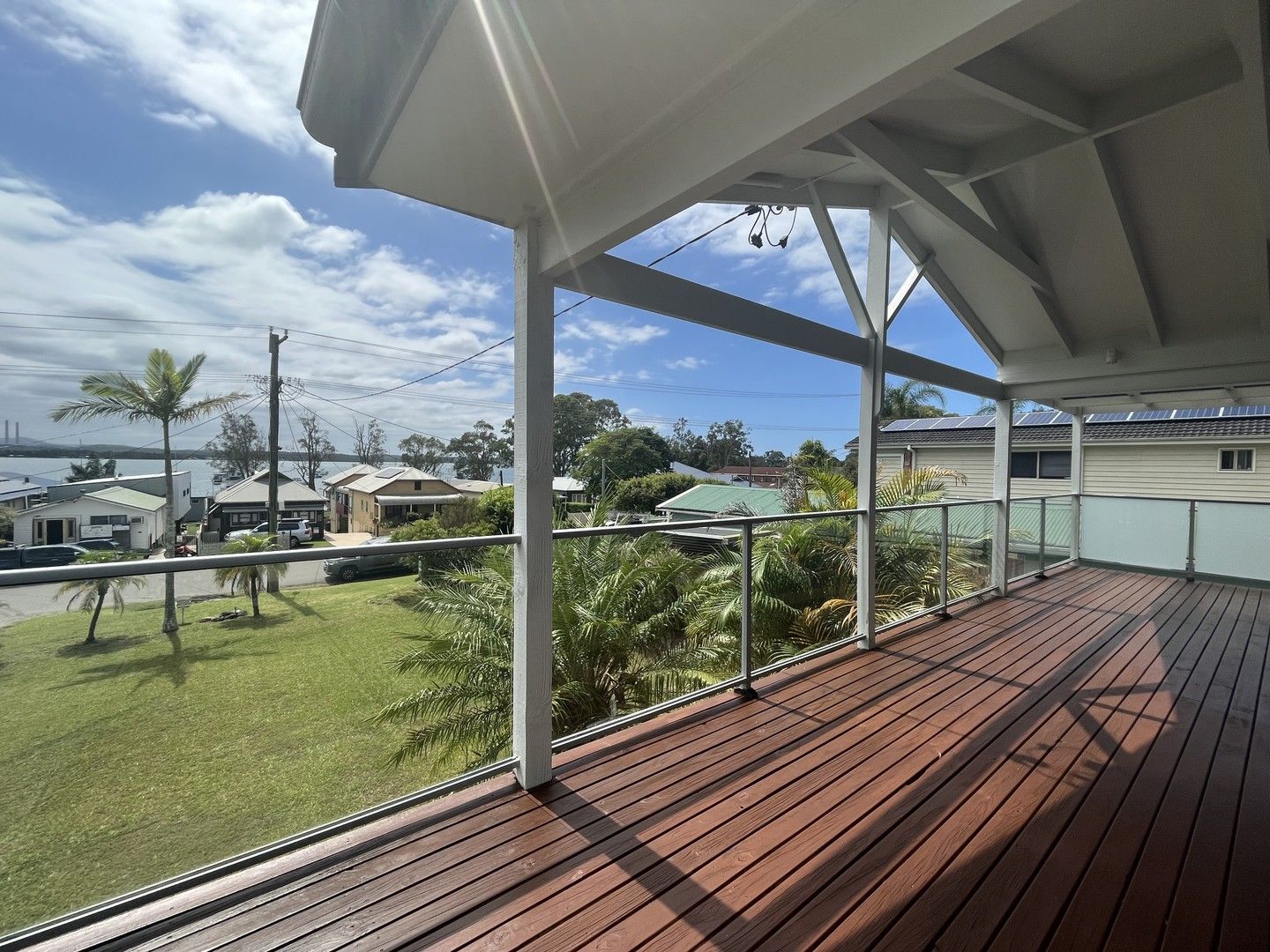 4 bedrooms House in 102 Grand Parade BONNELLS BAY NSW, 2264