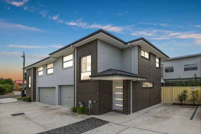 Picture of 2/40 Buttle Street, QUEANBEYAN NSW 2620