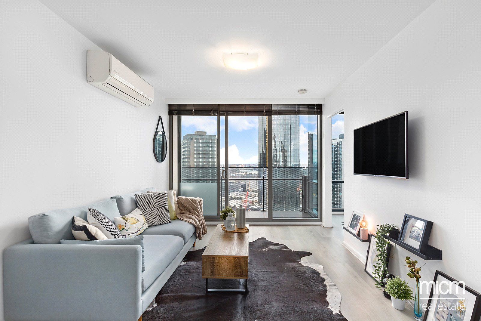 2 bedrooms Apartment / Unit / Flat in 3103/241 City Road SOUTHBANK VIC, 3006