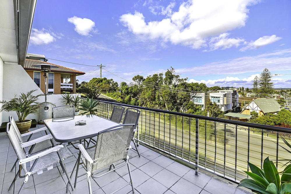 41 Wagawn Street, Tugun QLD 4224, Image 2