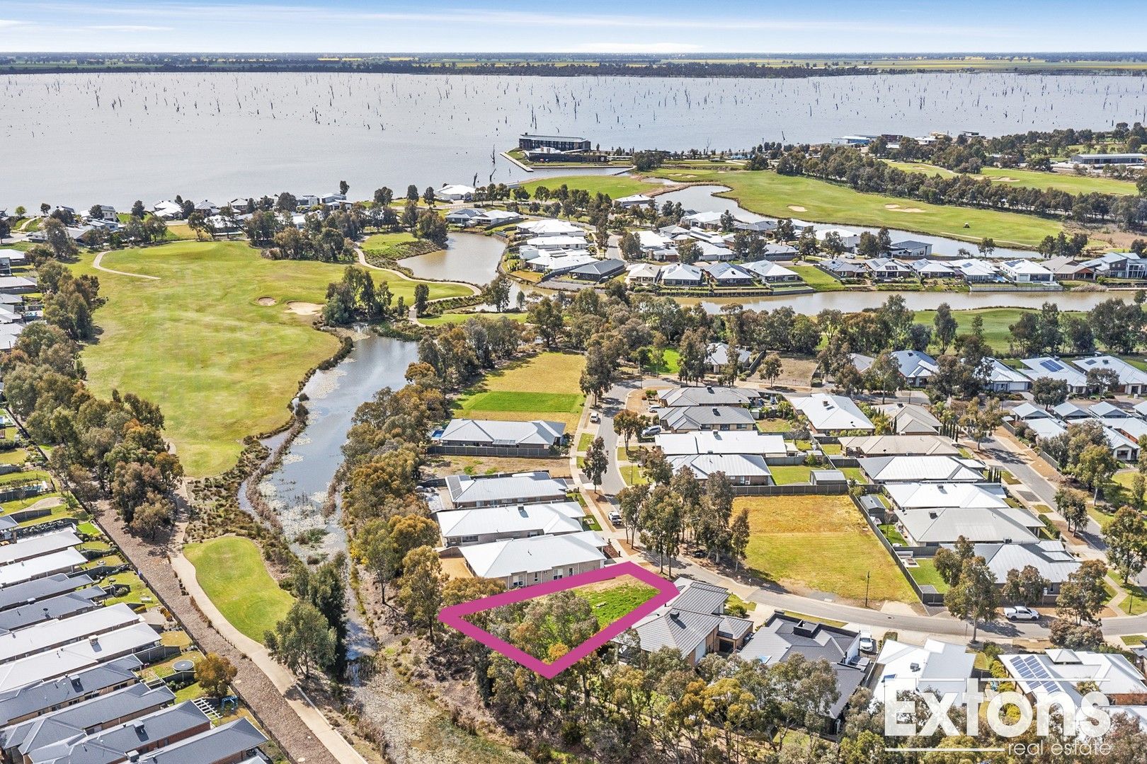 39 Phillip Hyland Drive, Yarrawonga VIC 3730 Domain