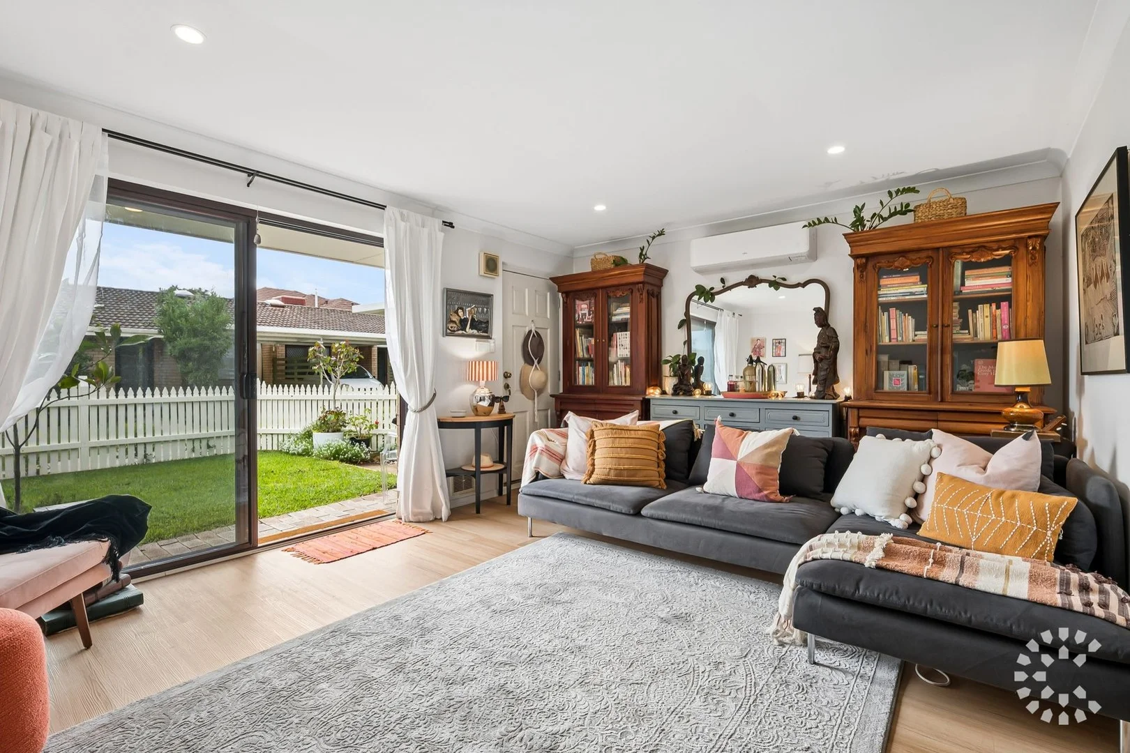 6/6 Mckimmie Road, Palmyra WA 6157