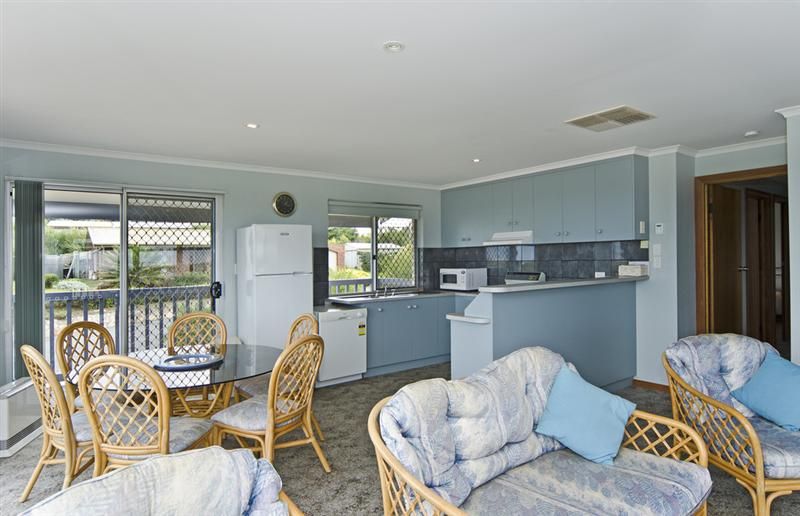 6 Aldam Avenue, GOOLWA BEACH SA 5214, Image 2