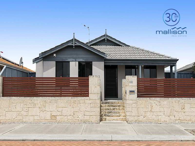 3 bedrooms House in 32 Claret Ash Boulevard BALDIVIS WA, 6171