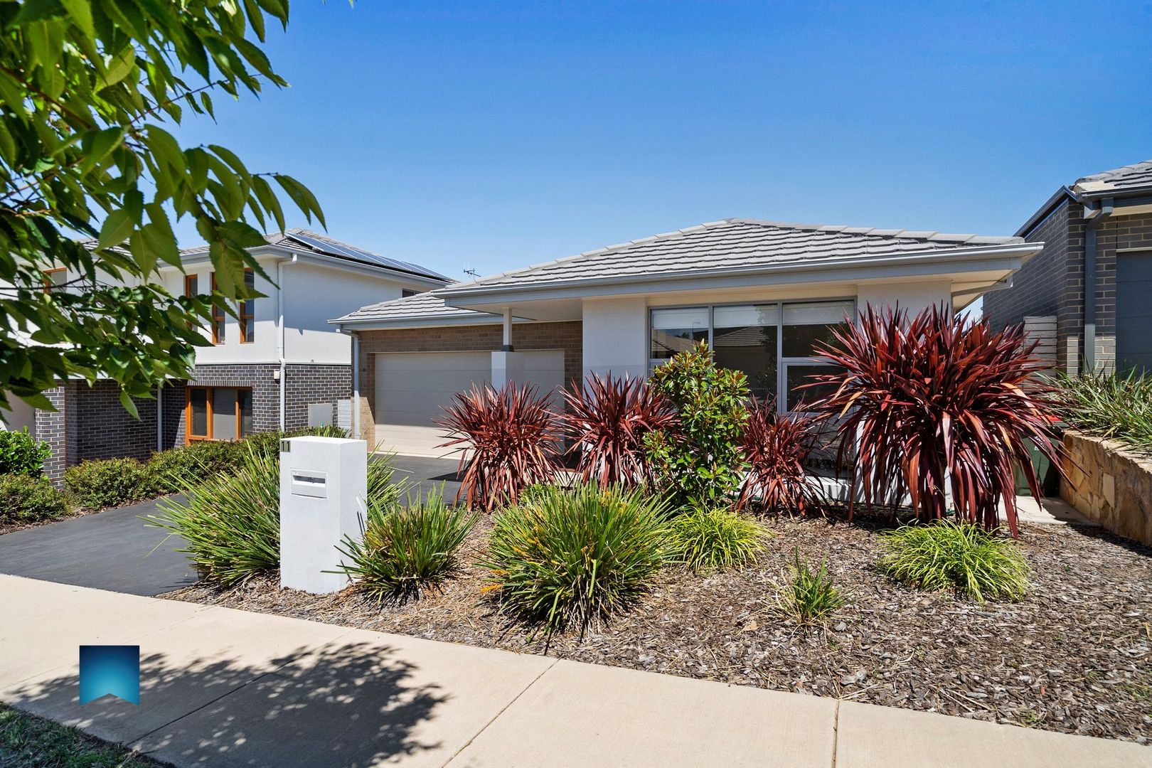 11 Edna Thompson Crescent, Casey ACT 2913