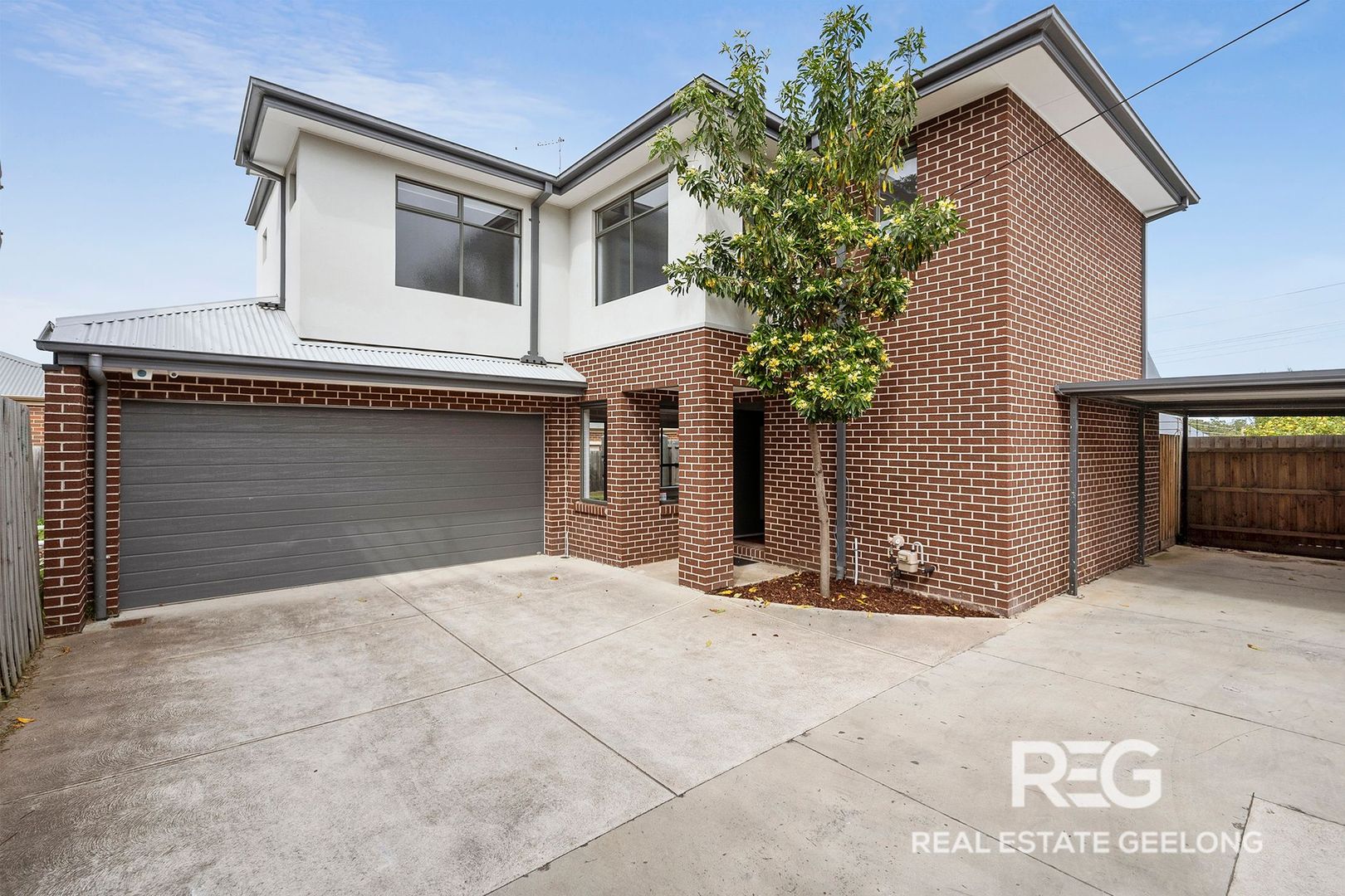 2/241 High Street, Belmont VIC 3216