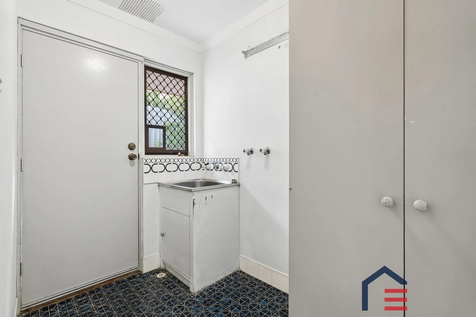 Additional image 18 of 3 Campbell Dr, Hillarys WA 6025