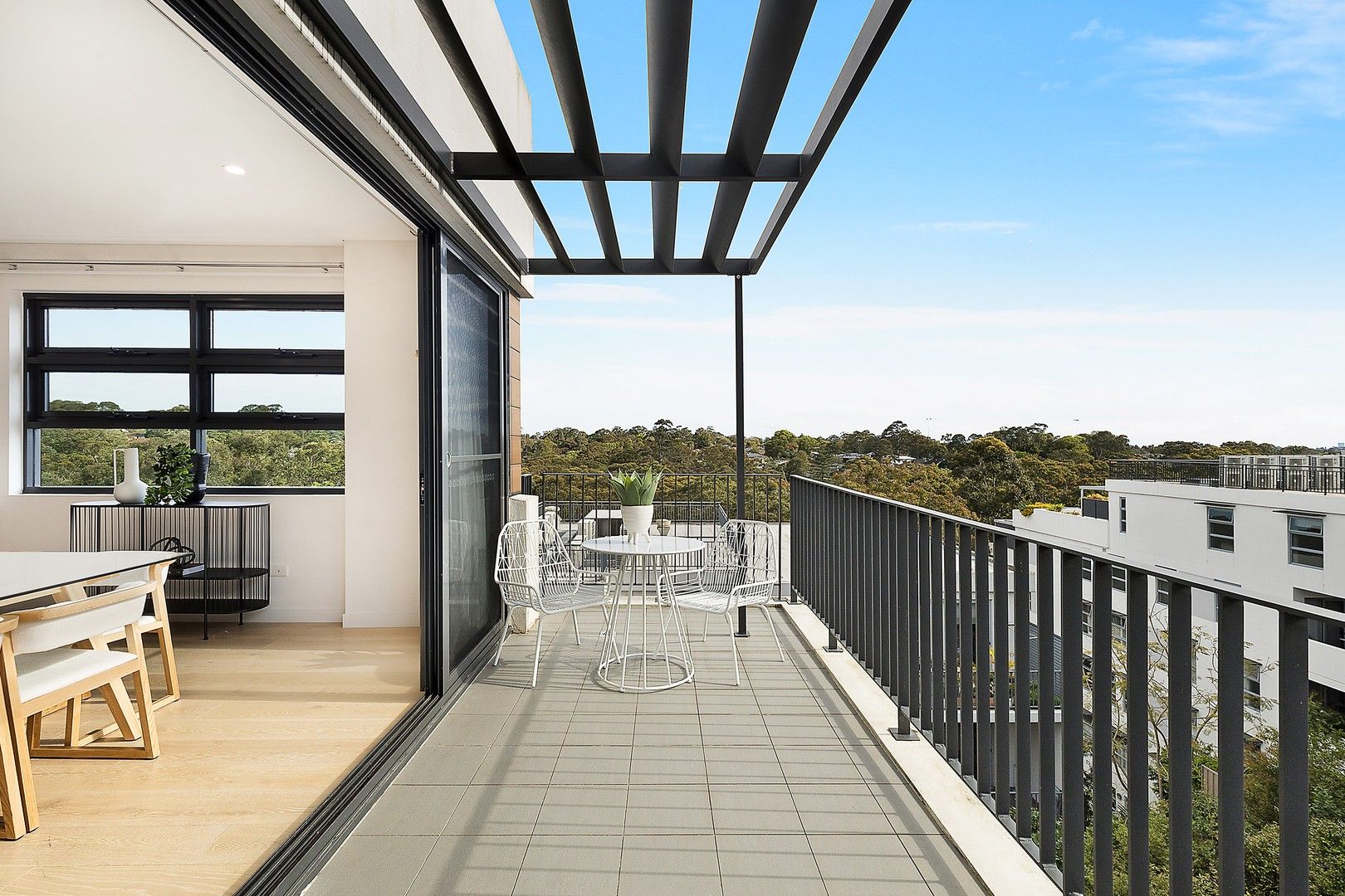 3 bedrooms Apartment / Unit / Flat in 24/536-542 Mowbray Road LANE COVE NSW, 2066