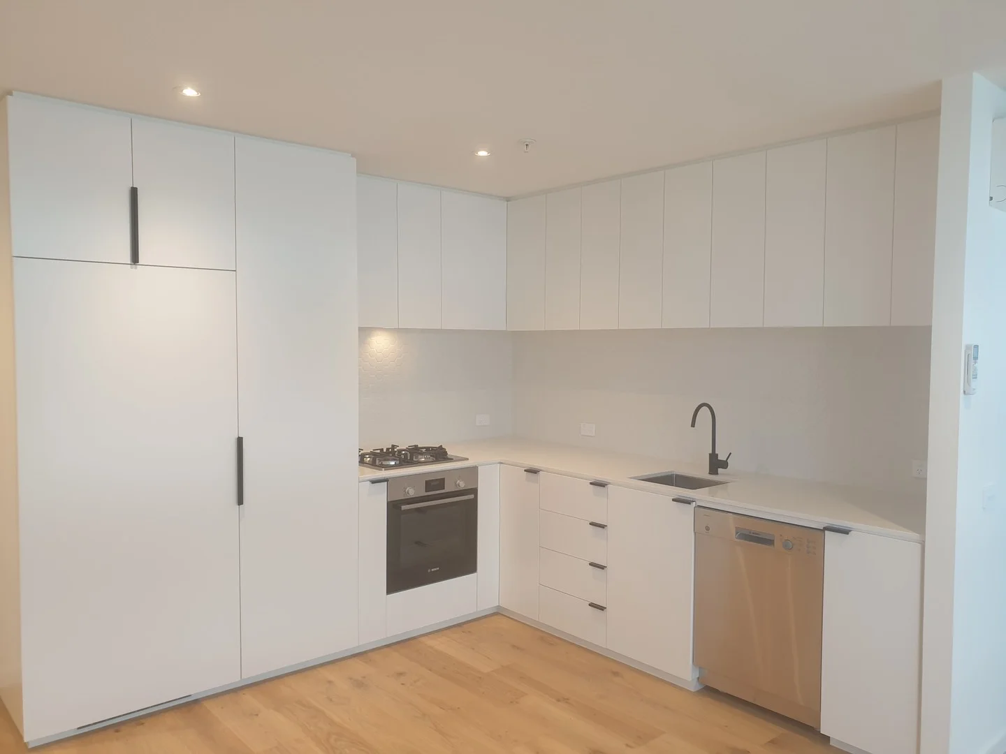 1006/8 Hallenstein Street, Footscray VIC 3011