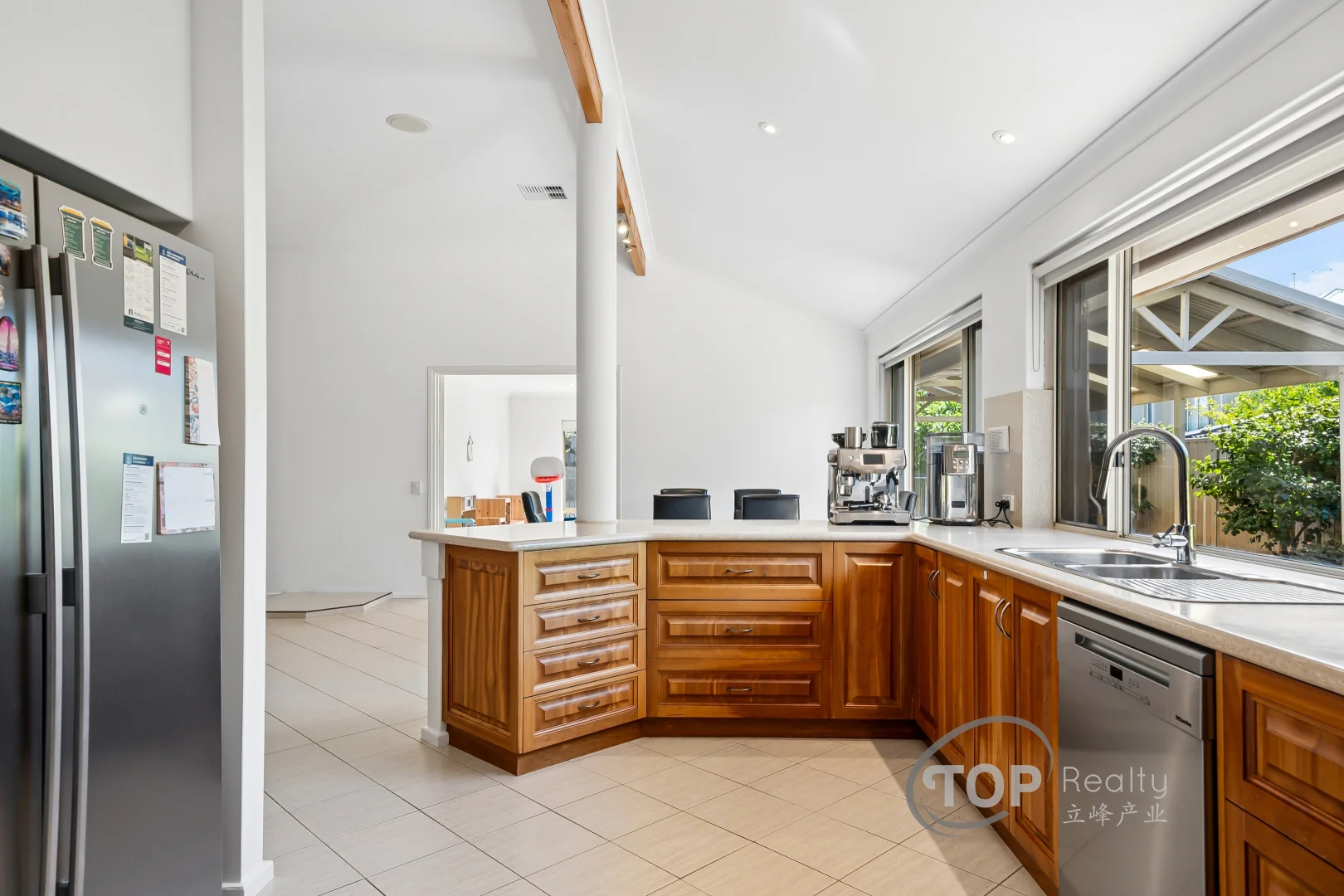 Additional image 10 of 34 Sinclair Crescent, Winthrop WA 6150