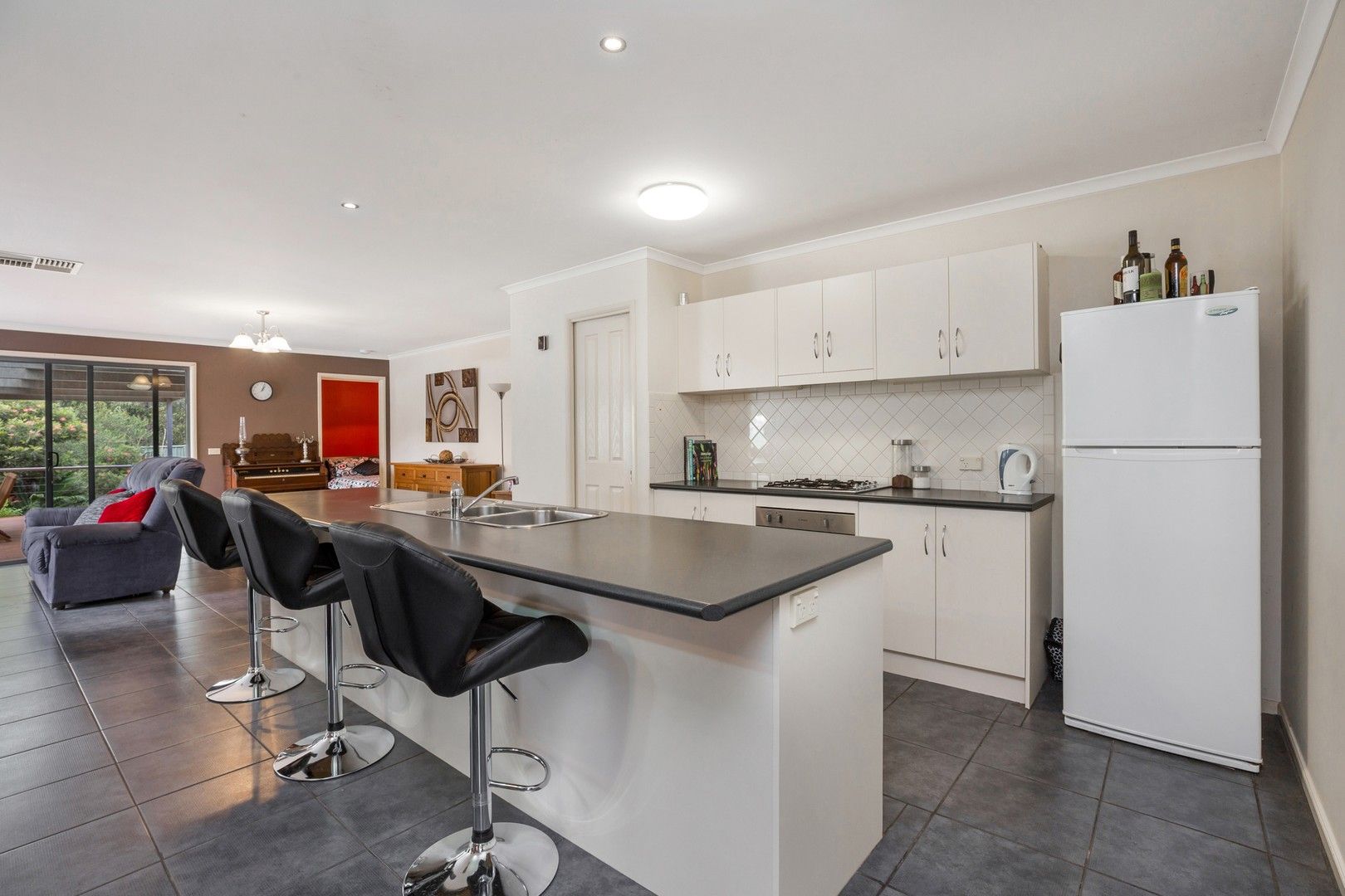 4 bedrooms House in 22 Kennewell St WHITE HILLS VIC, 3550