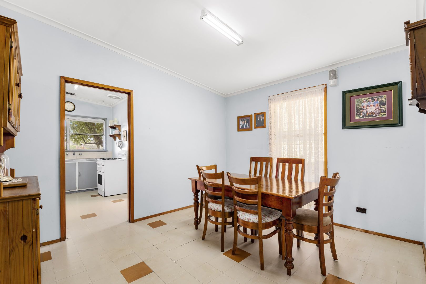 10 Manfred Street, Watsonia VIC 3087, Image 2