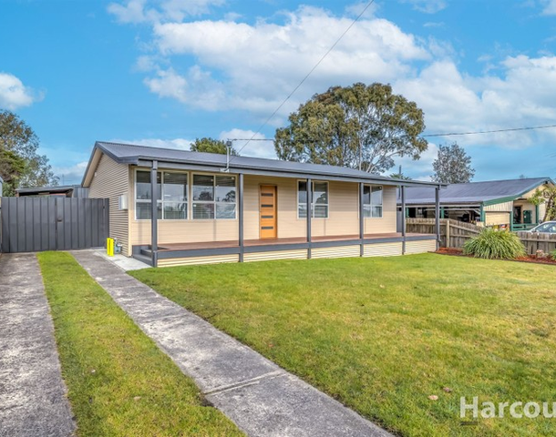 17 Delburn Street, Newborough VIC 3825