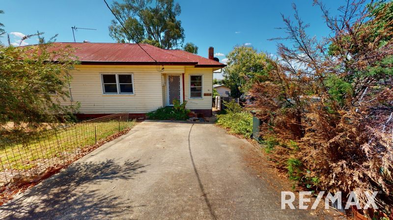 1 bedrooms House in 18 Robert Street JUNEE NSW, 2663
