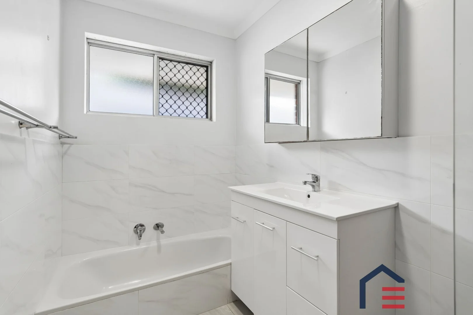 Additional image 17 of 3 Campbell Dr, Hillarys WA 6025