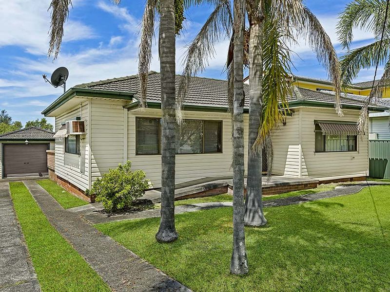 61 Robertson Road, Killarney Vale NSW 2261, Image 2