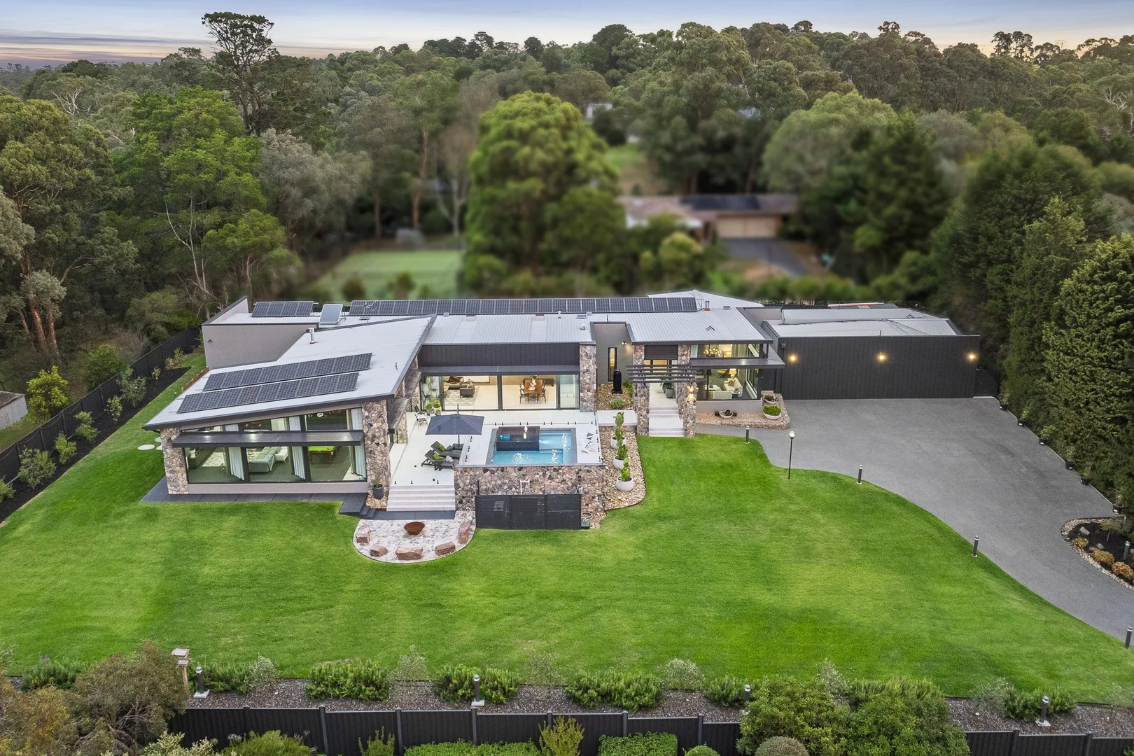 186 Berringa Road, Park Orchards VIC 3114