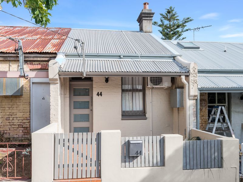 1 bedrooms House in 44 Rofe Street LEICHHARDT NSW, 2040