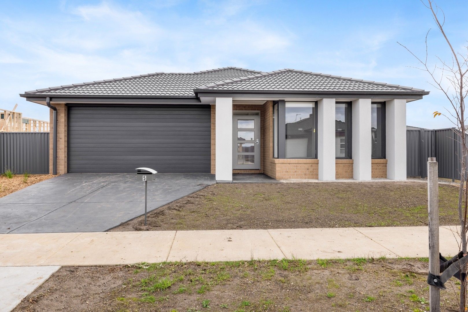 5 Mullingar Drive, Alfredton VIC 3350 House For Rent 480 Domain
